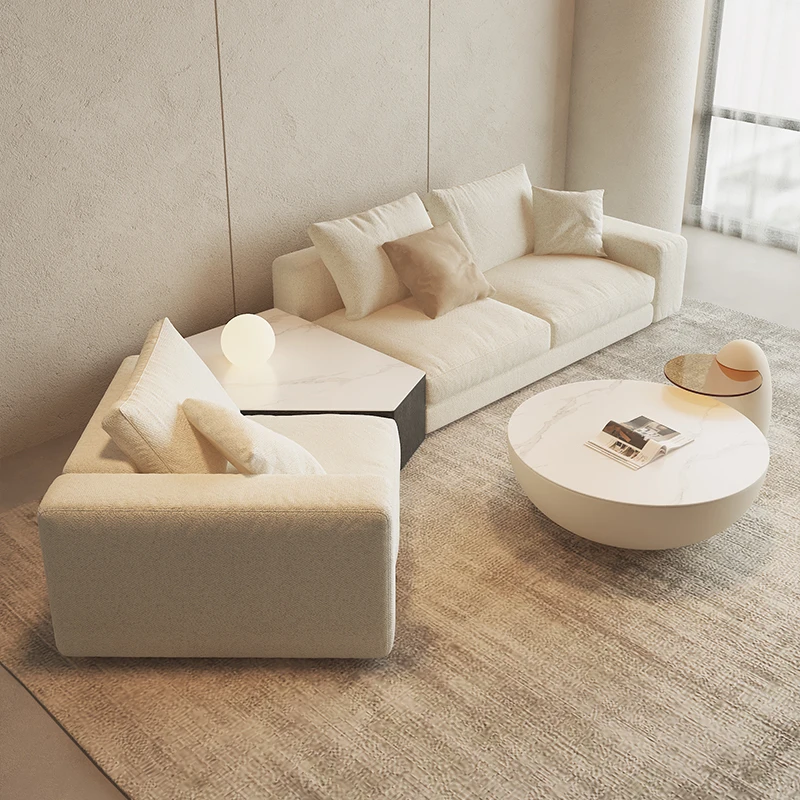 Sofá de tecido estilo creme com design especial moderno e simples