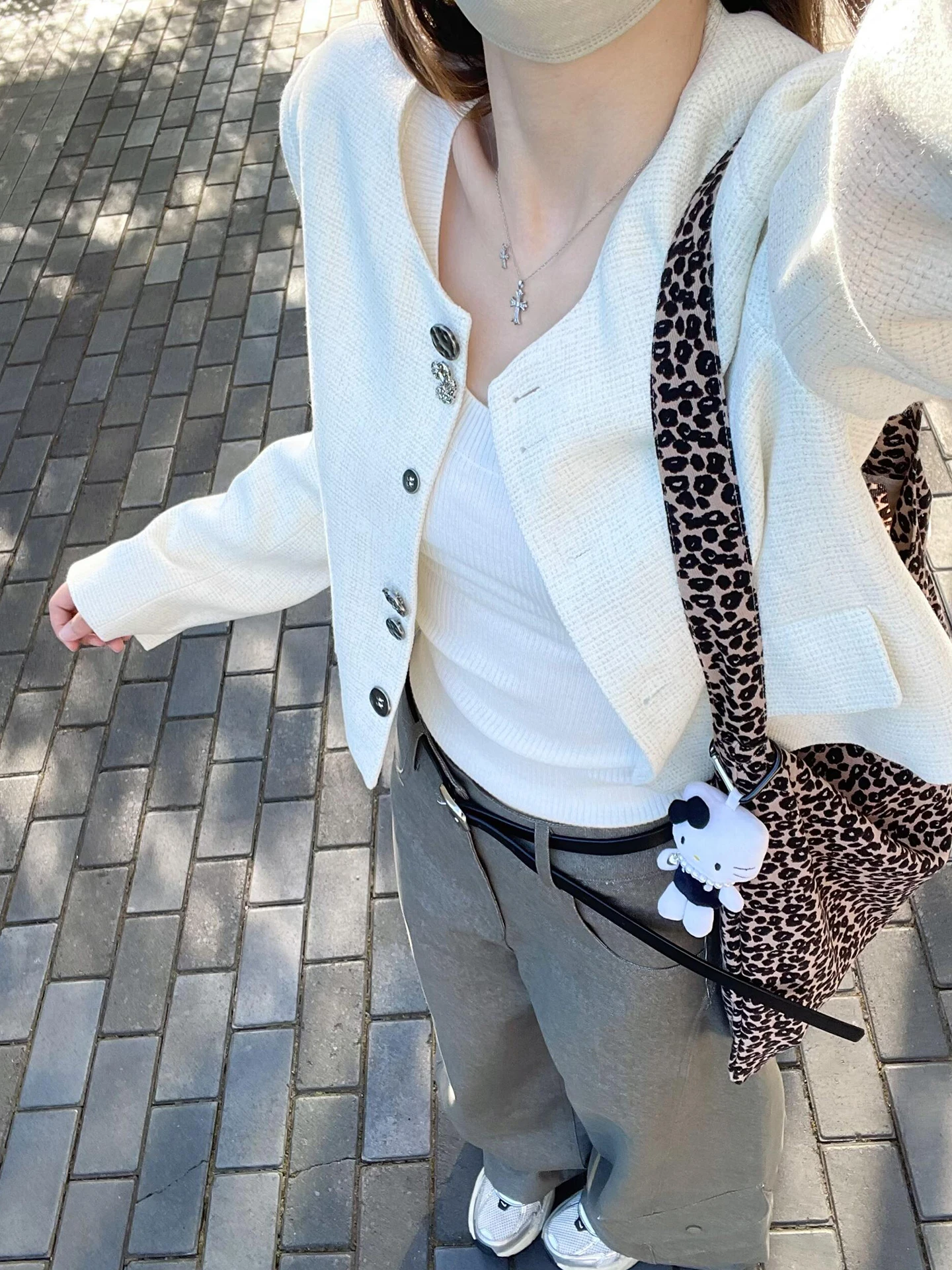 

Белый женский тюнер в Корейском стиле, уникальный красивый осенне-зимний новый поступление, теплая функциональная подставка из полиэстера...