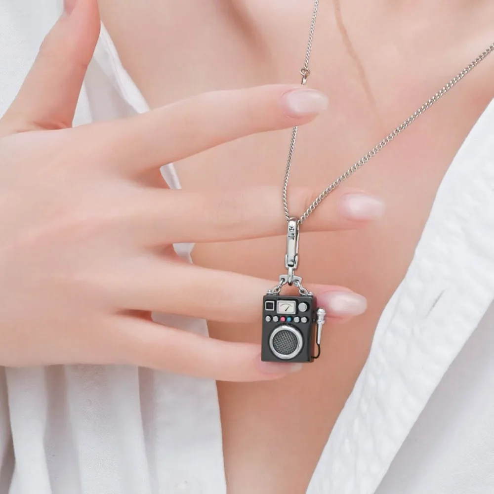 Collier pendentif micro vintage noir, émaillé, style rétro, choker machine à chanter, bijoux musicaux tendance, cadeau pour femme