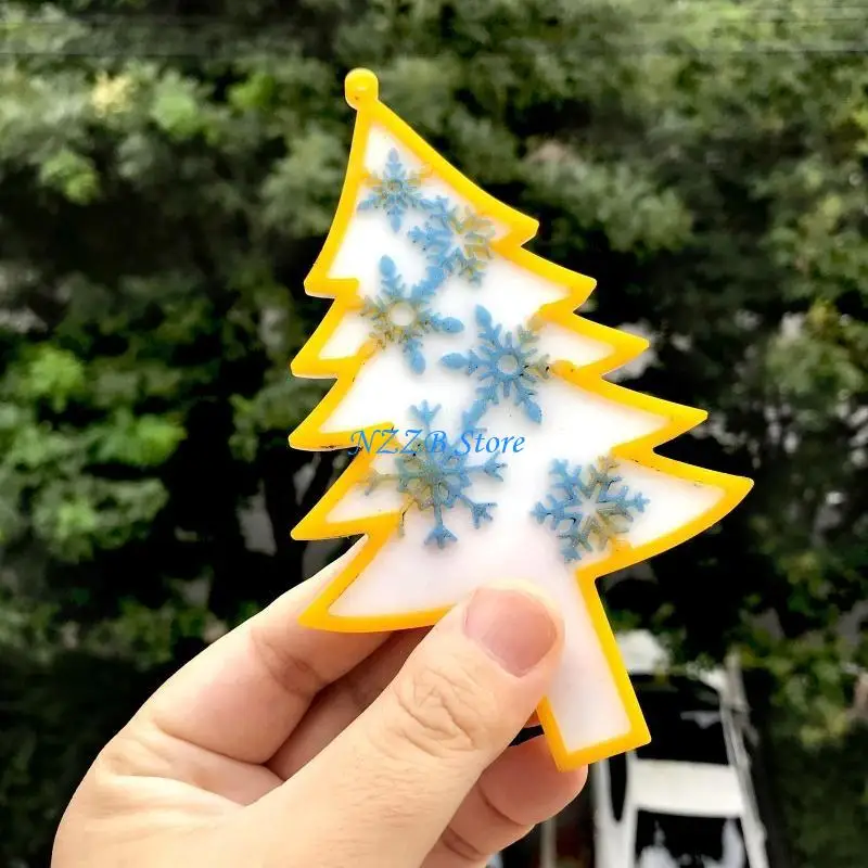 

T21F Christmas Tree Snowflake Keychain Mould Crystal Epoxy for Creative Silicone Moul