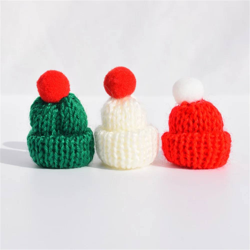 

10/20pcs 3x4.5cm Mini Santa Hat 2024 New Christmas Costume for Cat Rabbit Doll Lollipop Bottle DIY Xmas Party Dinner Decorations