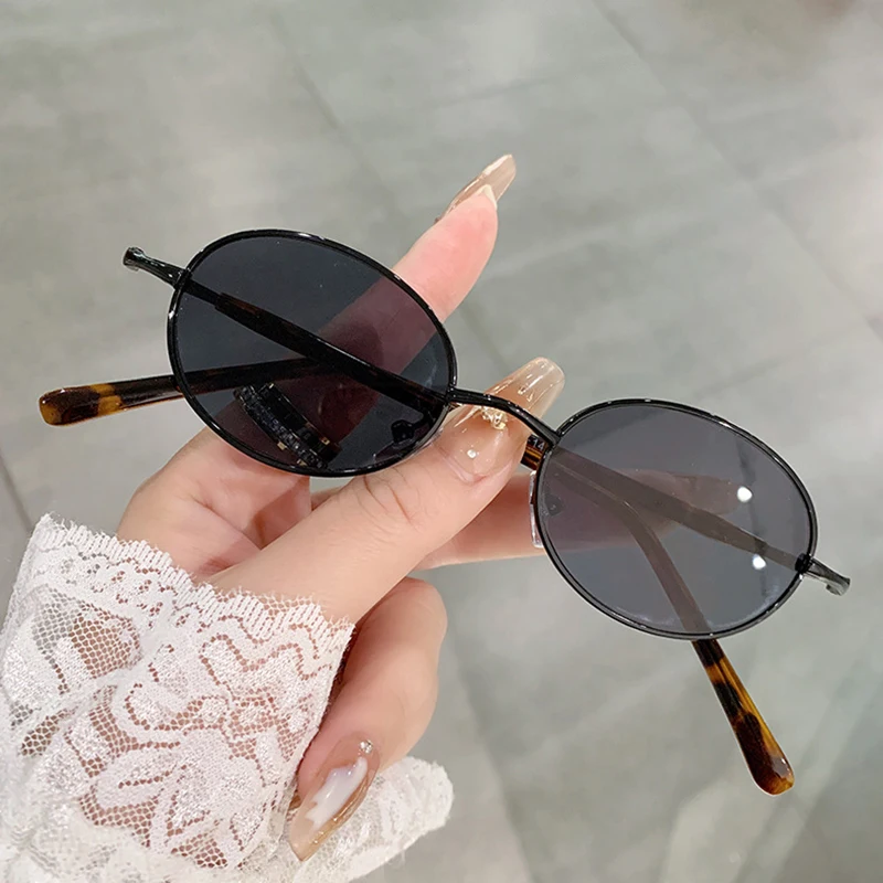 SO&EI Fashion Small Metal Oval Sunglasses Women Retro Punk Men Trending Clear Lens Frame Shades UV400
