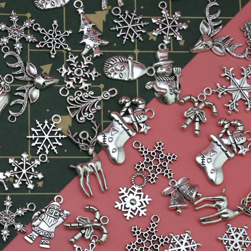 

(50 Pcs/pack) Mixed Silver Alloy Pendant Christmas Tree Snowflake Elk Decoration Handmade Gift Label Pendant Jewelry Making