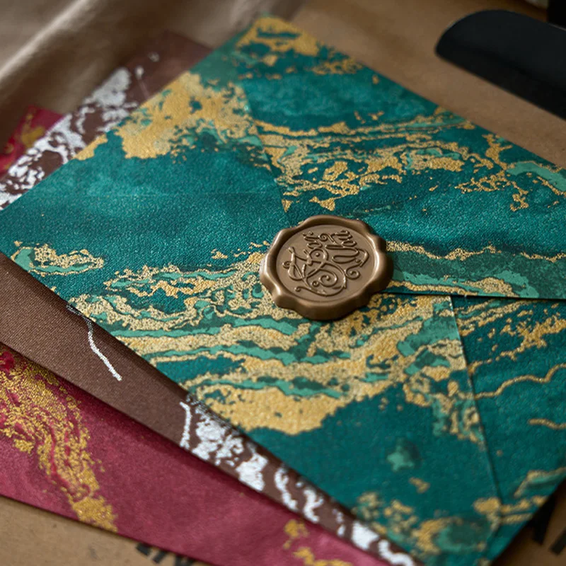 4 Envelopes set with Sealing Wax Stickers Vintage Gilt Envelope Hard Paper kit Retro Embossed for Letters Invitation Wedding