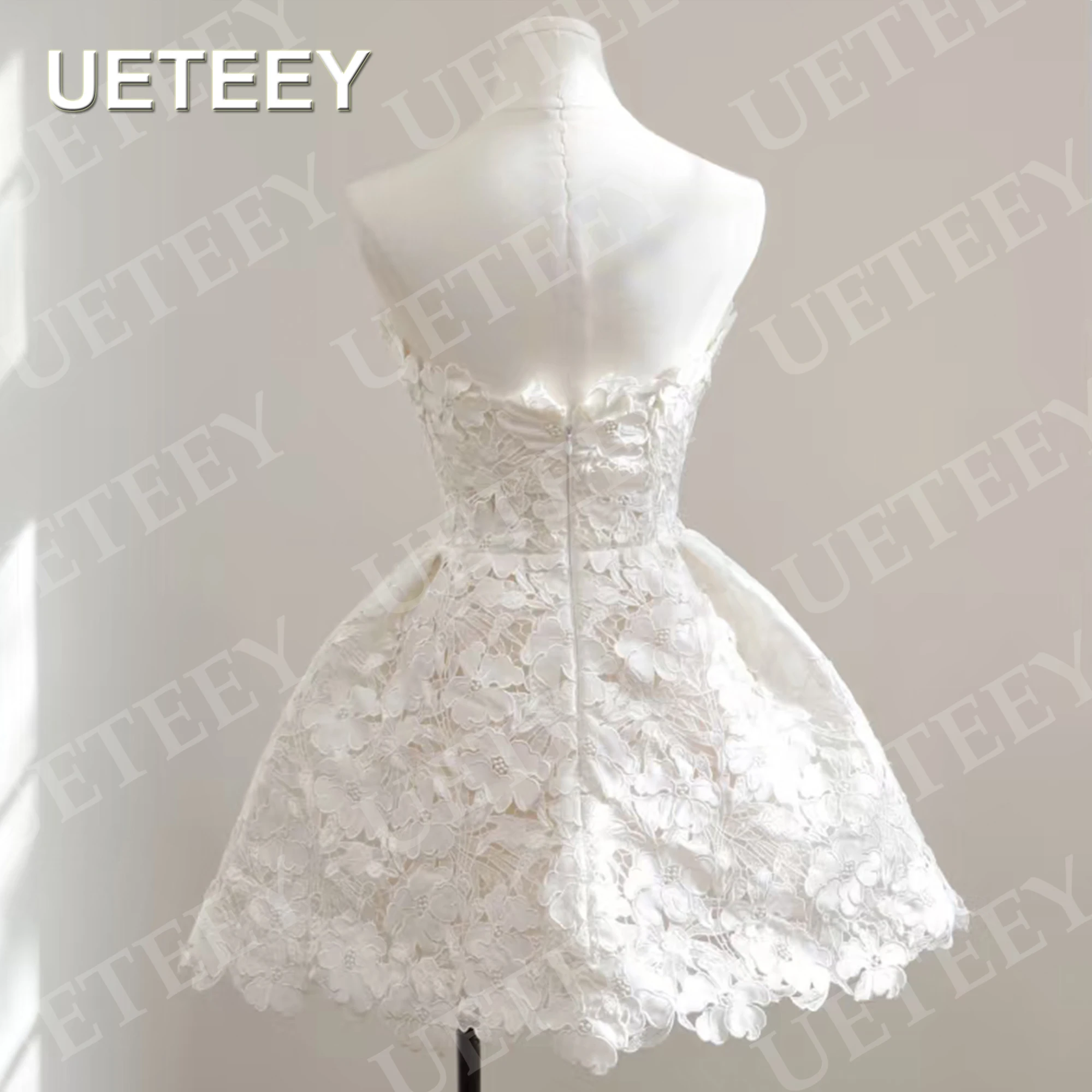 UETEEY Klassieke Mini Trouwjurk Kant A Lijn Korea Vrouwen Strapless V-hals Bruidsjurken Country Aangepaste Mouwloze Klassieke Mini Bruidsjurk Kant A Lijn Korea Vrouwen Strapless V Neck Bruidsjurken Land Aangepaste Mouw