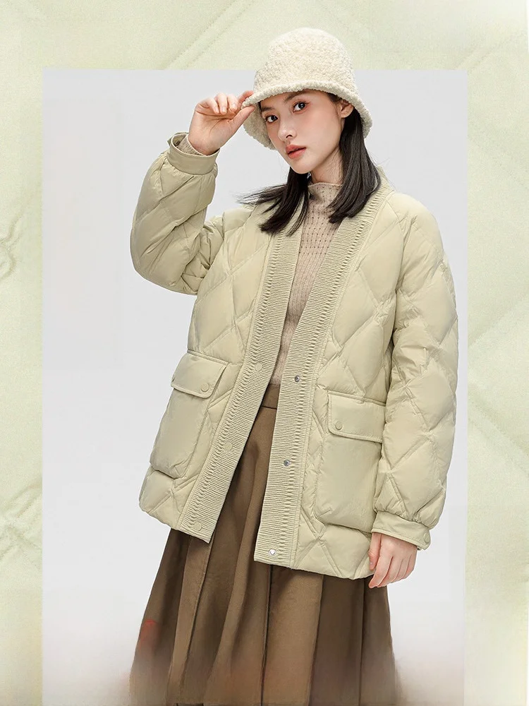 

Зимняя женская короткая пуховая куртка Snow Flng 2023 с большим V-образным вырезом, стеганая, модная, с ромбовидным узором, теплая, из полиэфирного волокна