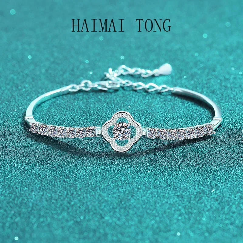 

HAIMAITONG Hand moissanite pt950 platinum clover hollowed-out diamond bracelet