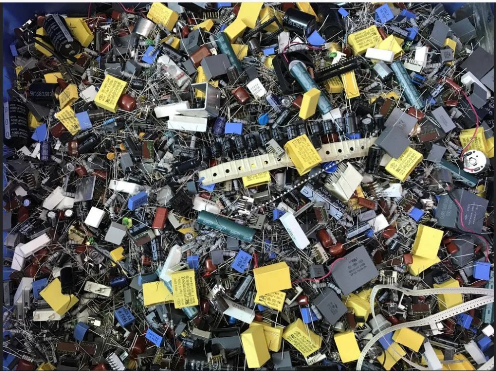 500 Gram Paket dari Resistor Capacitor LED Triode LED Lampu Elektronik Komponen Komponen Liar Paket acak Model Experime