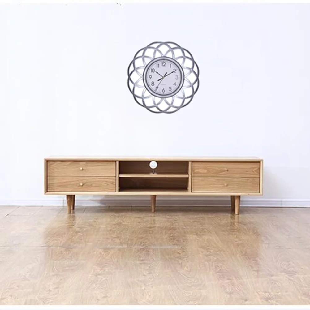 

Vintage 16-Inch Wall Clock Hollowed-Out Dial Silent Decorative Clock Large European Style for Living Room Bedroom Kitchen