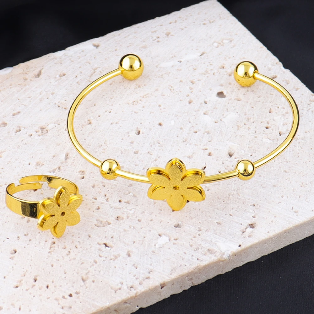 

Stainless Steel Gold Color Flower Cuff Open Bracelet For Women Girls Vintage Metal Bow Adjustable Bracelet Jewelry Best Gift