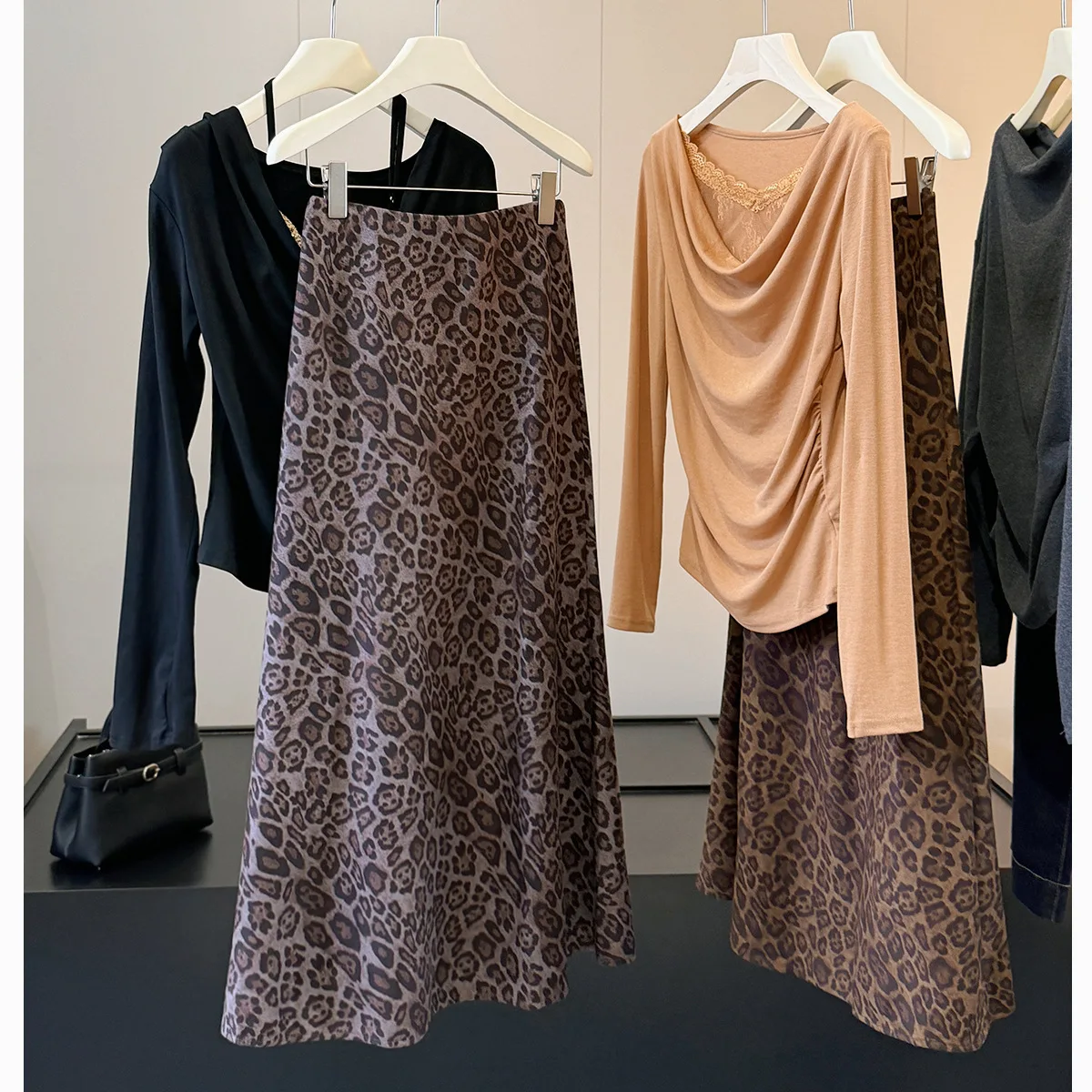 Vintage Suede Leopard Print Women Midi Skirt Autumn New High Waist A‑Line Skirt Wrapped Slim Elegant Long Skirt Female Fashion