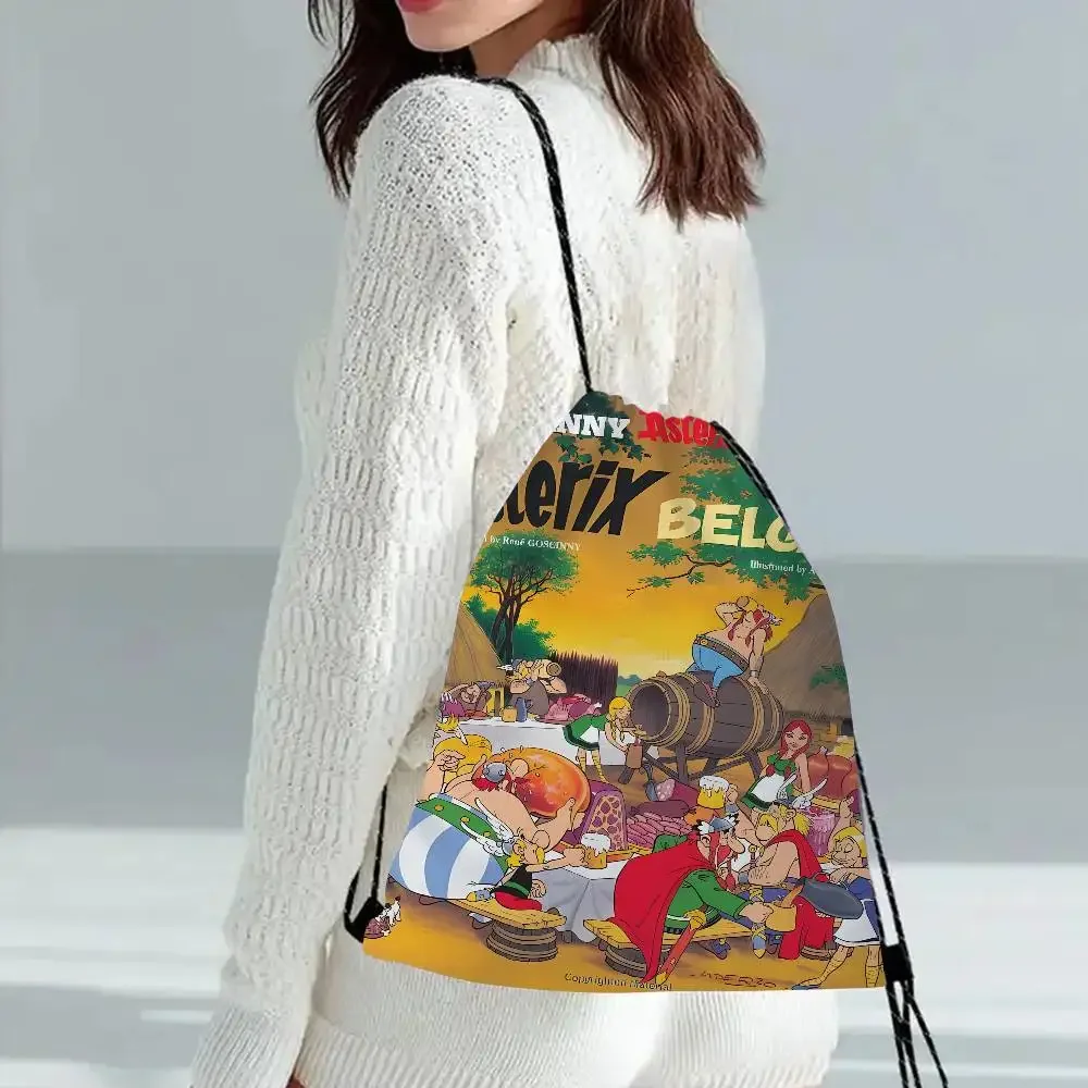 A-Asterix Et O-Obelix Manga Print حقائب برباط حقائب هدايا للحفلات، حقائب ظهر برباط رياضية للصالة الرياضية والسفر والاستخدام الترفيهي