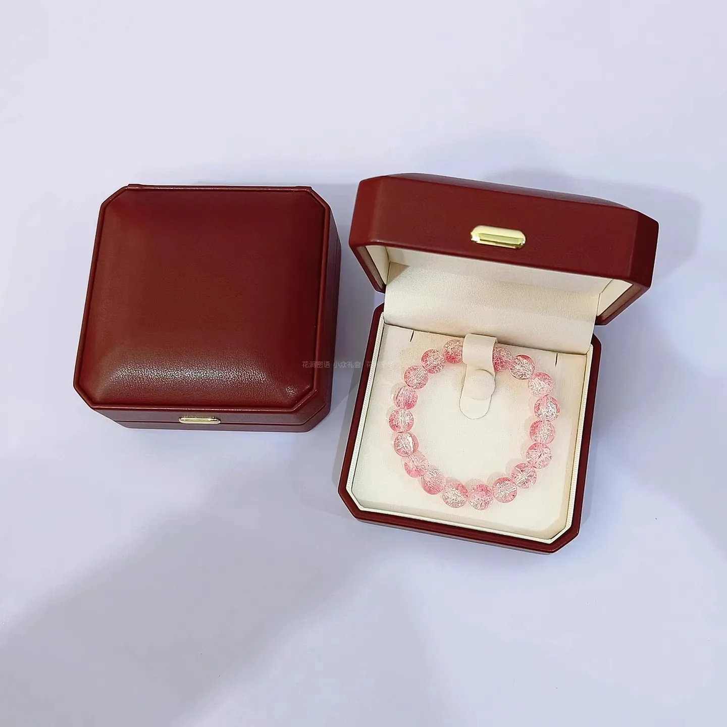 الرجعية حلقة حامل قلادة فاخرة صندوق تخزين سوار علبة التعبئة والتغليف المستوردة فو الجلود الجلود الملمس صندوق للمنزل الزفاف