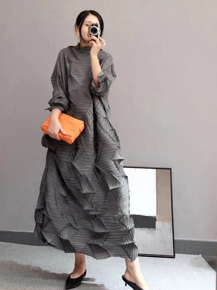 Miyake Pleated Turtleneck Diamond Dress 2023 New Autumn Winter High Fashion Designer Vintage Women Long Loose Plus Size Clothes