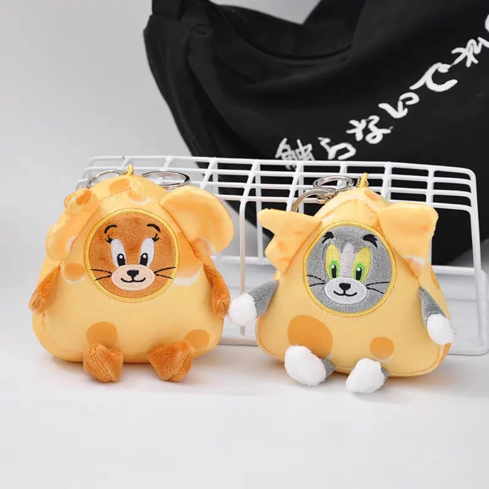 Kawaii ของแท้ Tom และ Jerry สามเหลี่ยมชีสตุ๊กตา Plush การ์ตูนผู้หญิงกระเป๋าเป้สะพายหลังตกแต่งตุ๊กตาอุปกรณ์เสริมของขวัญหญิง