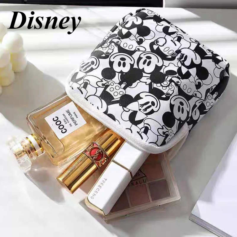 

Cute Mickey Mouse Tampon Sanitary Napkin Storage Bag Day Small Mini Purse Cute Girl Heart Portable Month Bag Girls Supplies