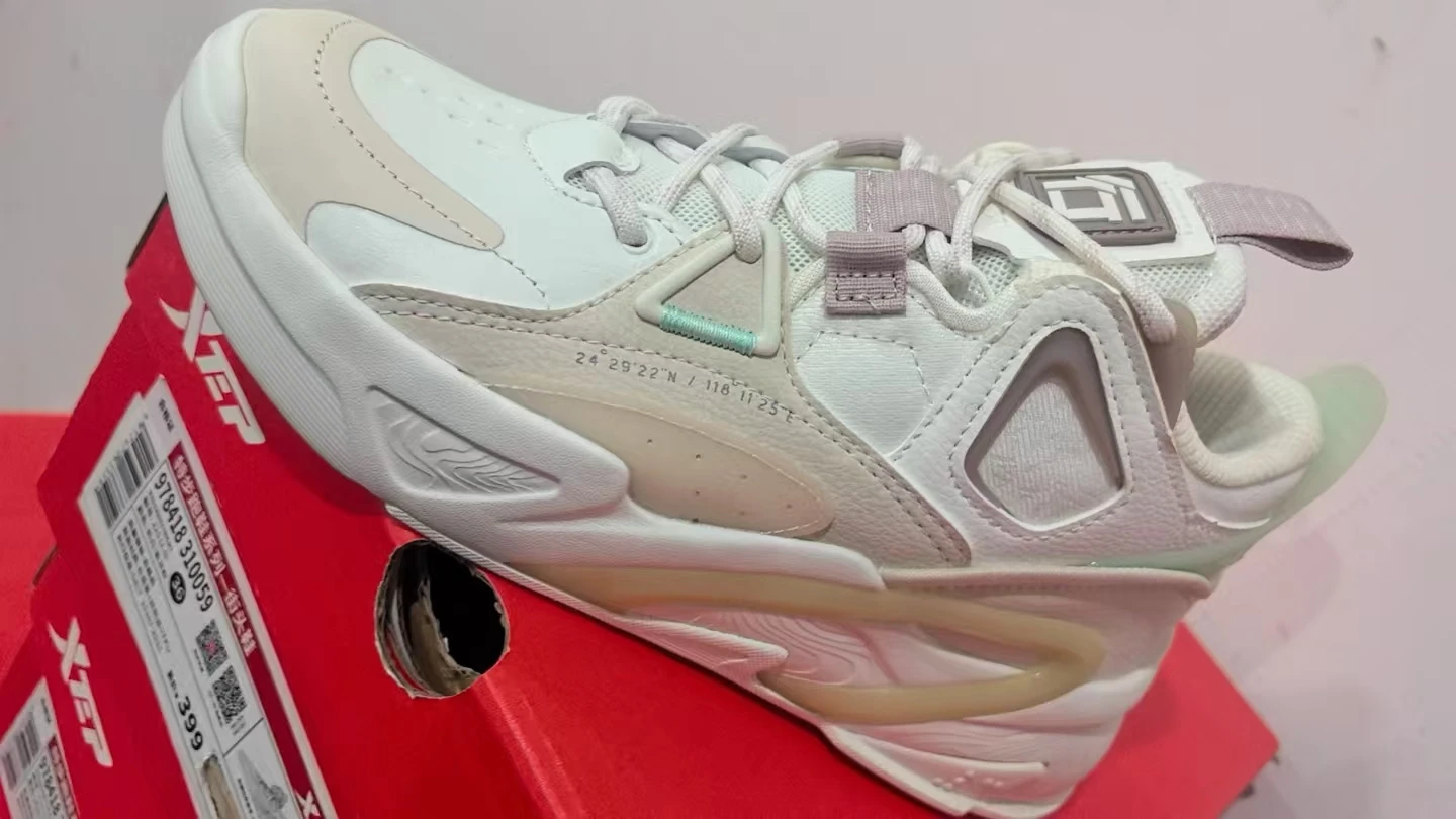 

XTEP для взрослых, зимние виды спорта, уличные кроссовки серии Sle с низким берцем, модные повседневные кроссовки для мужчин и женщин, универсальные кроссовки на шнуровке