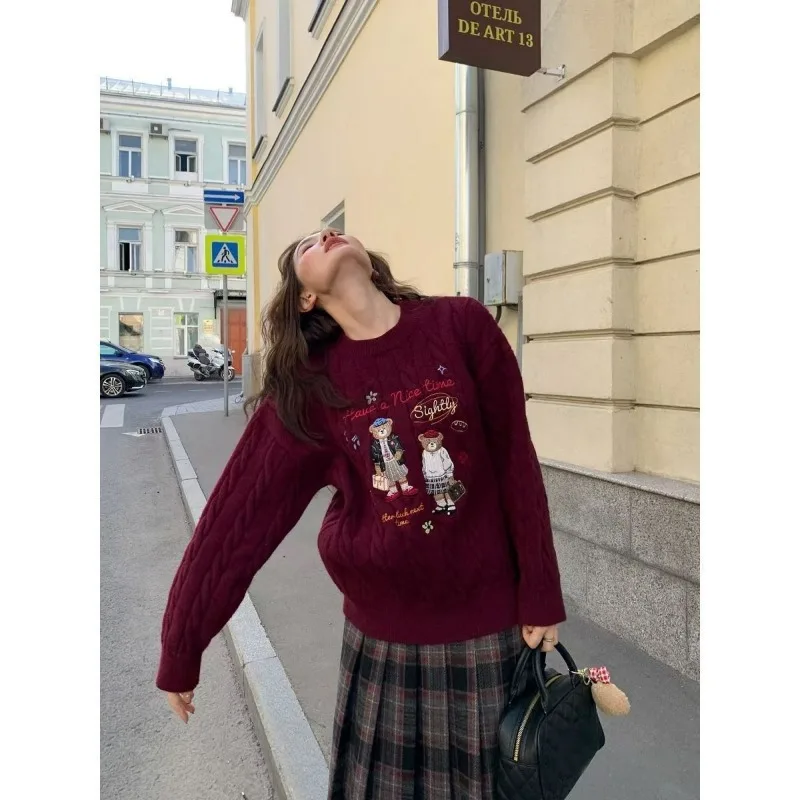 

Cute Bear Embroidery Fried Dough Twists Knitting Sweater Women Korean Fashion Autumn New Women's Round Neck Pullovers