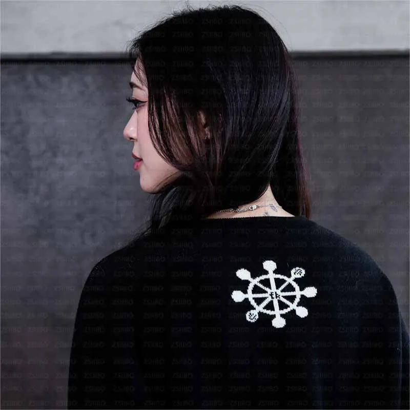 

Осень и зима, новый готический Ins Street, модный вязаный свитер в стиле ретро, свободная одежда с персонализированным принтом и вышивкой