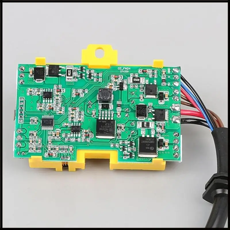 ตัวควบคุมระบบทำความร้อนยานพาหนะที่มีประสิทธิภาพสูง 12V 24V ที่จอดรถวงจรเครื่องทำความร้อนที่มีการออกแบบการป้องกันโอเวอร์โหลด