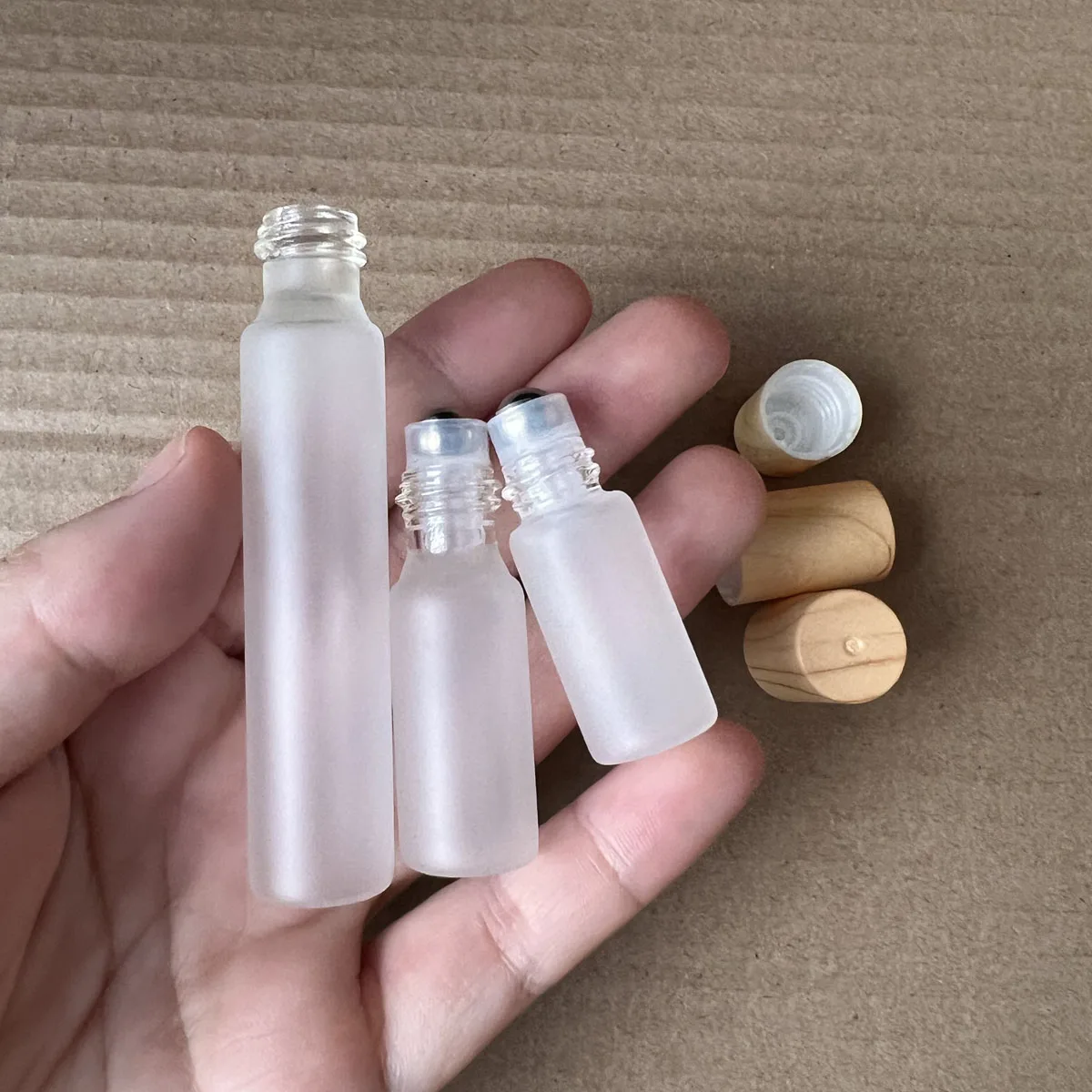 150x 10ml, 100x 3ml, 150x5 ml Botellas esmeriladas con tapas de plástico