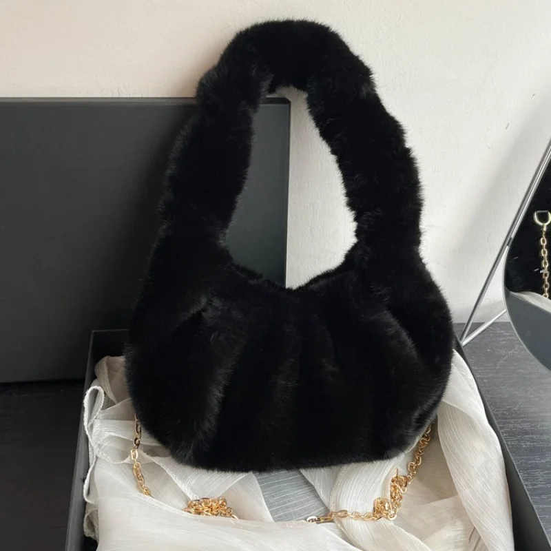

Elegant Women Messenger Bag Crafted From Premium Leather Boasting Classic Elegant Style And Secure Snap Closure For Commute​