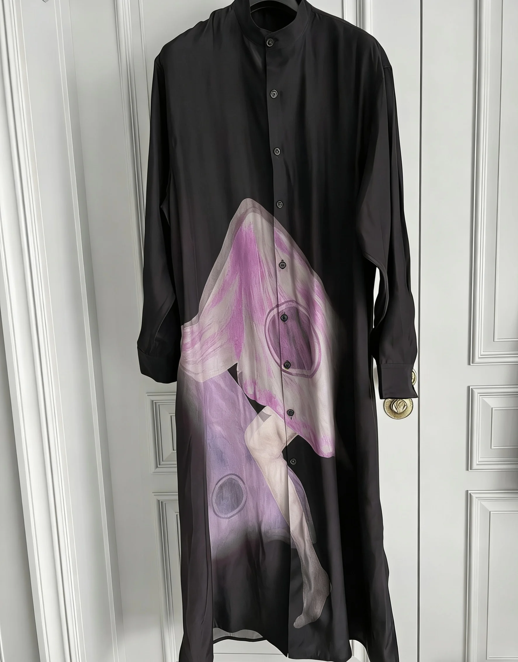 

TOP-YAMAMOTO оригинальный дизайн: абстрактное пальто на пуговицах с принтом Учида и длинная рубашка из триацетата