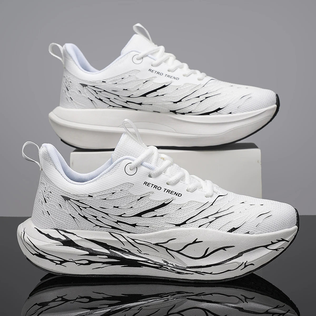 Men's Large Size Sports Shoes Outdoor Hiking Running Comfortable Casual Versatile Fashionable Training Shoes for Couples