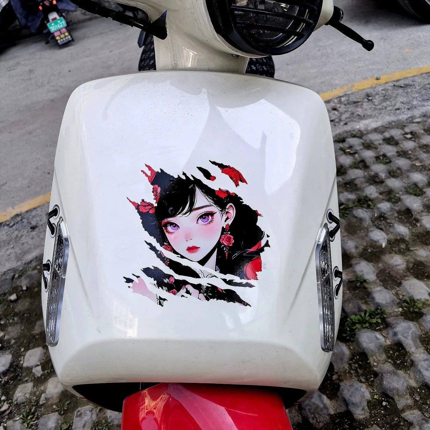Waterproof Self-adhesive Torn Style Japanese Hannya Mask Girl Anime Vinyl Decal for Motorcycle Helmet Car Window Decor