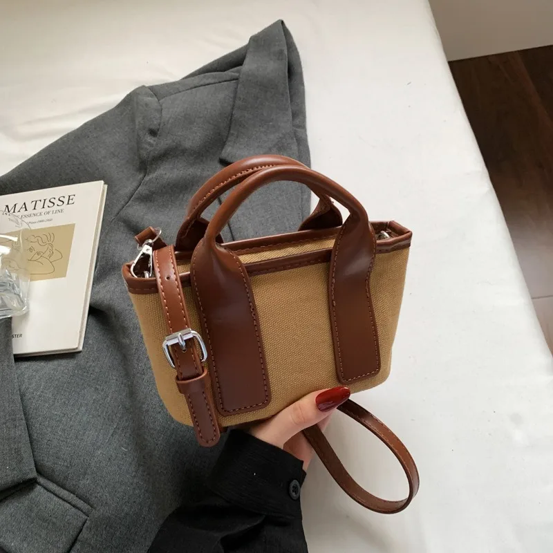 

Canvas Shoulder Bag Fashion Contrasting Color Bag Body Design Commuter Tote Bag Portable Versatile Messenger Bag