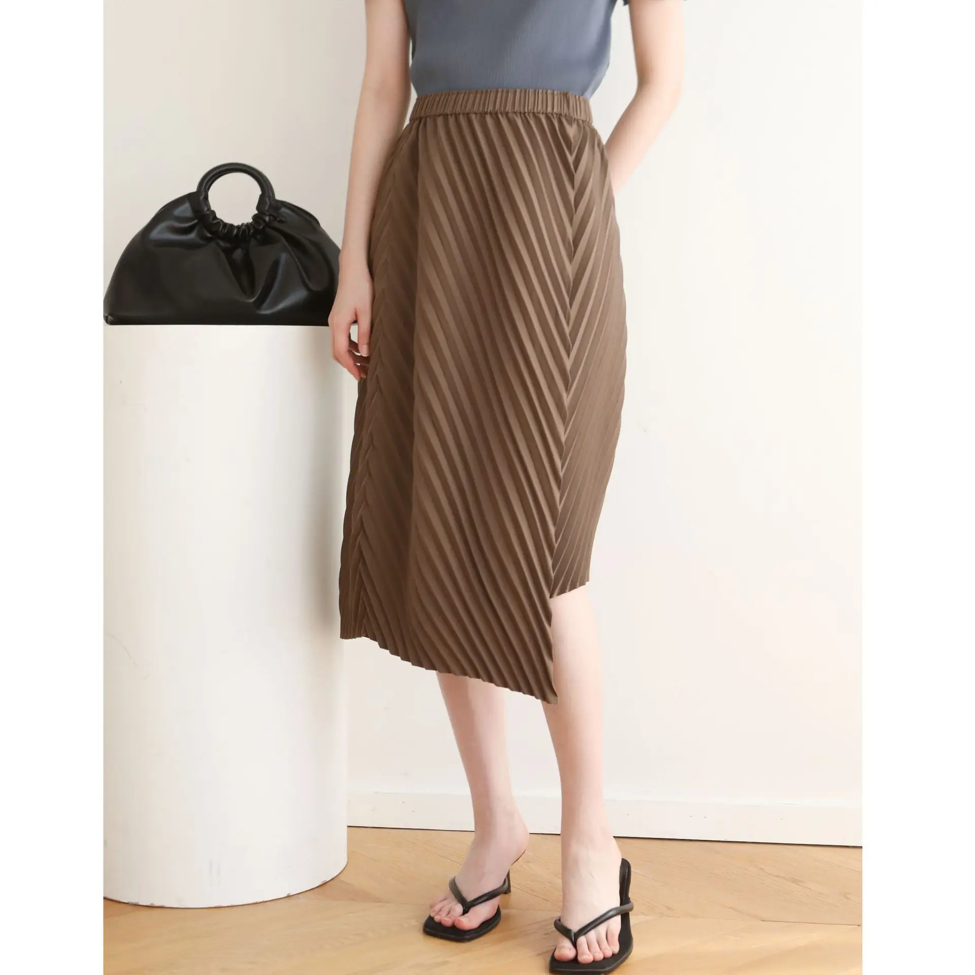 

Высококачественная женская однотонная юбка с плиссировкой, асимметричным кроем, свободного кроя, больших размеров, модная повседневная женская юбка-полусолнце