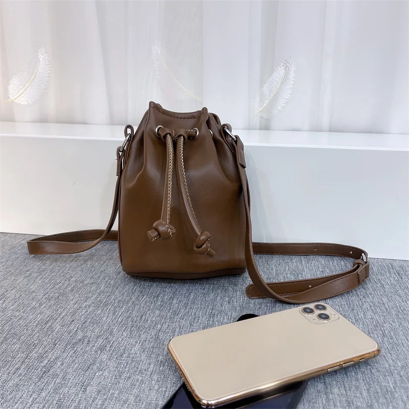 Kobiety sznurkiem torba na ramię Mini wiadro Crossbody torby kolor kontrast kobiet PU skóra pracy torebka torebka w stylu Retro