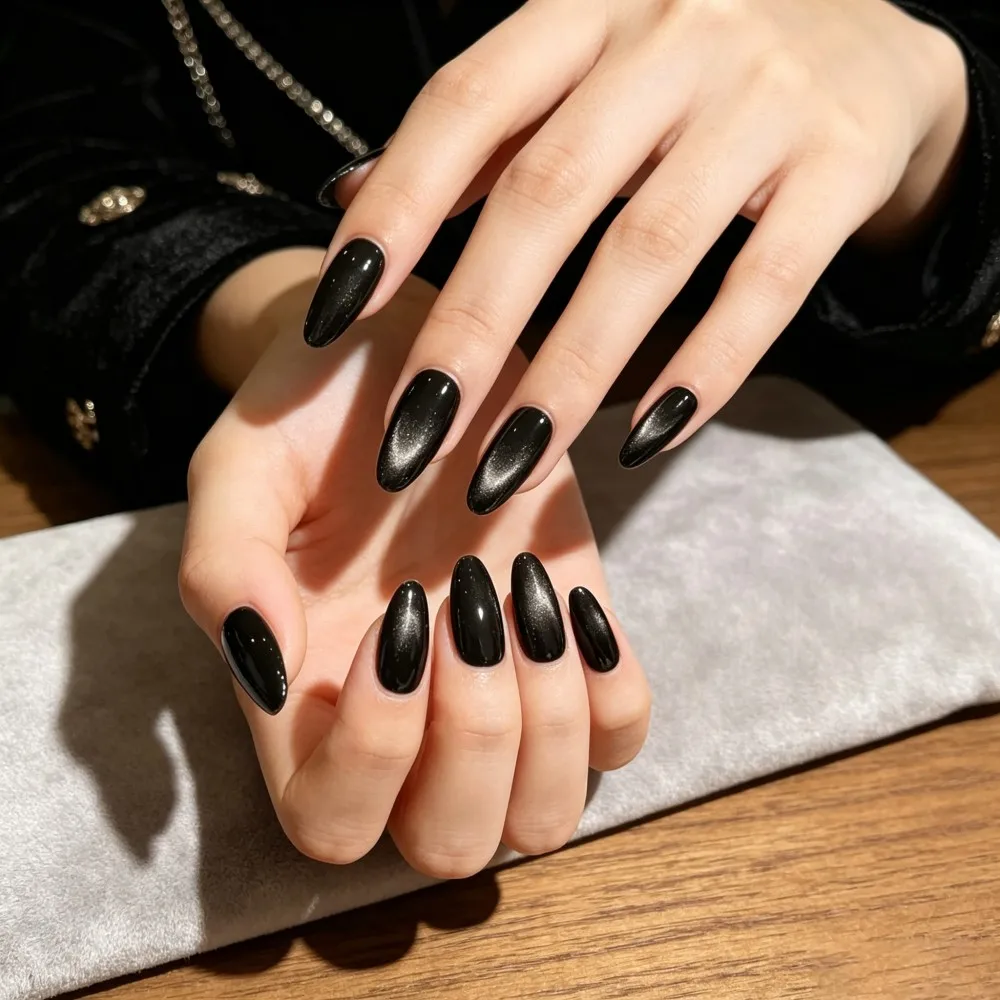 30 faux ongles noirs effet œil de chat, forme amande, réutilisables, scintillants, pour fêtes et sorties nocturnes