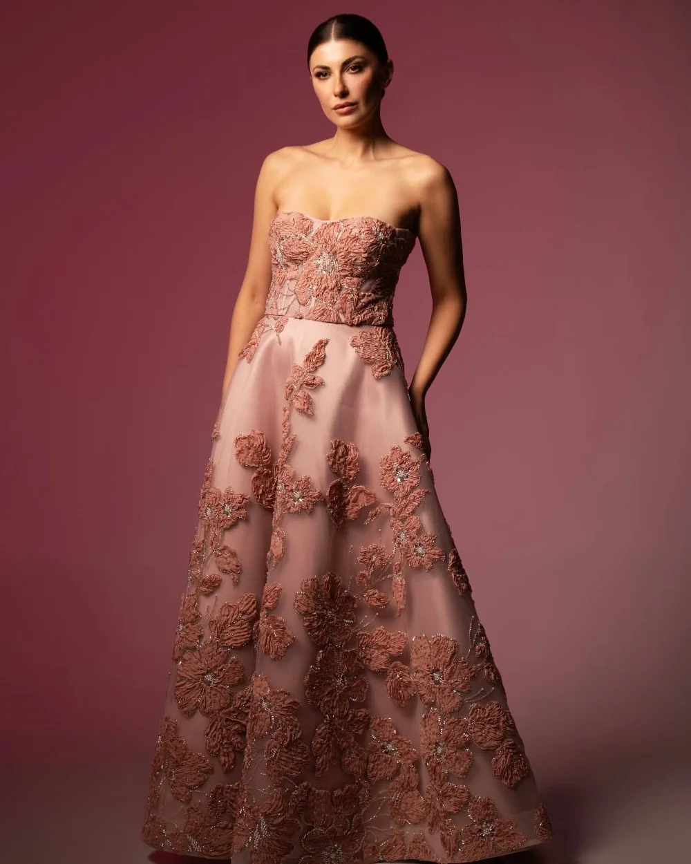 

Customized Fashion Women Tulle Handmade Flower Sequined A-Line Evening Dresses Matching Strapless Sleeveless Long Prom Dresses