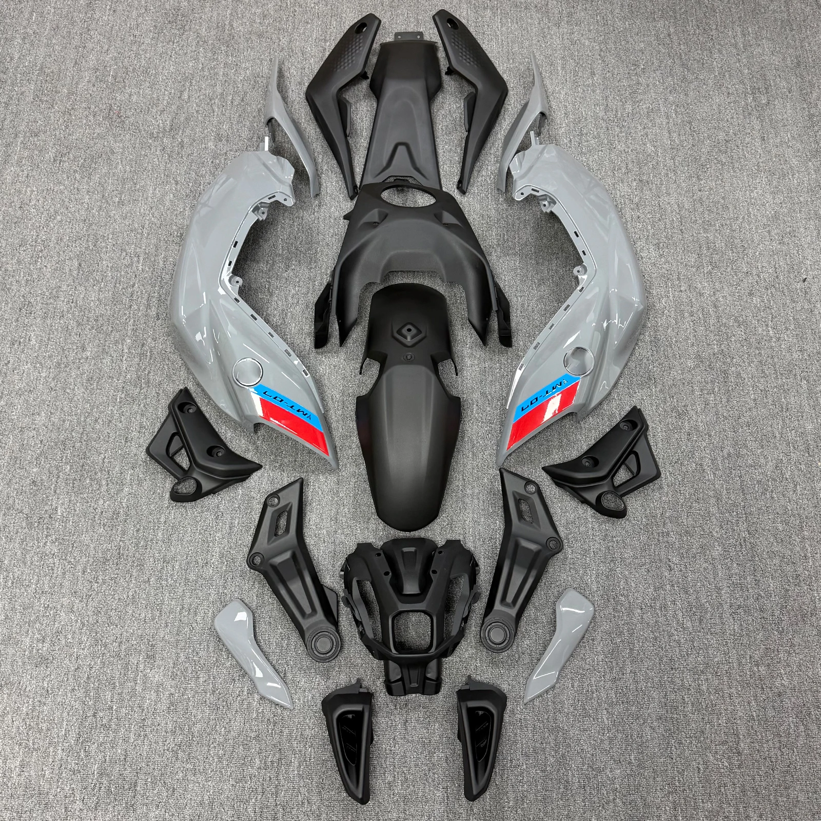 

New ABS Motorcycle Full Fairing Kit, Suitable for Yamaha MT-07 (2021-2024) and FZ-07 (2021-2024) Body Fairing Kit