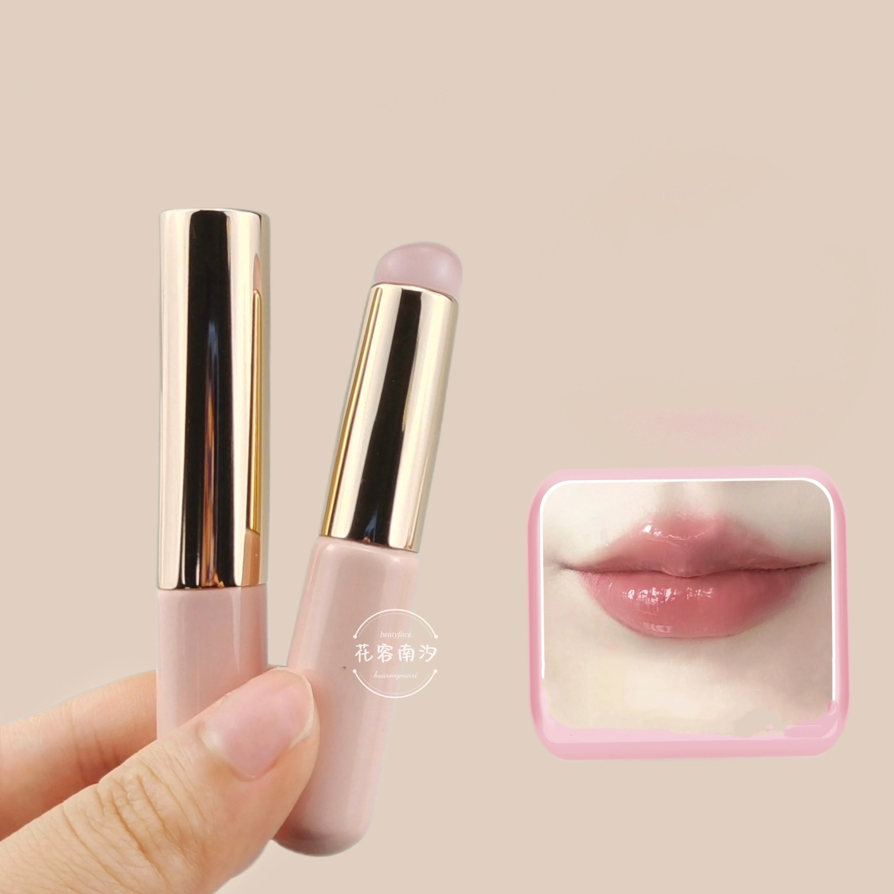 

Dust proof silicone lip brush with cover Lip smudge brush concealer portable lipstick brush round head Q soft