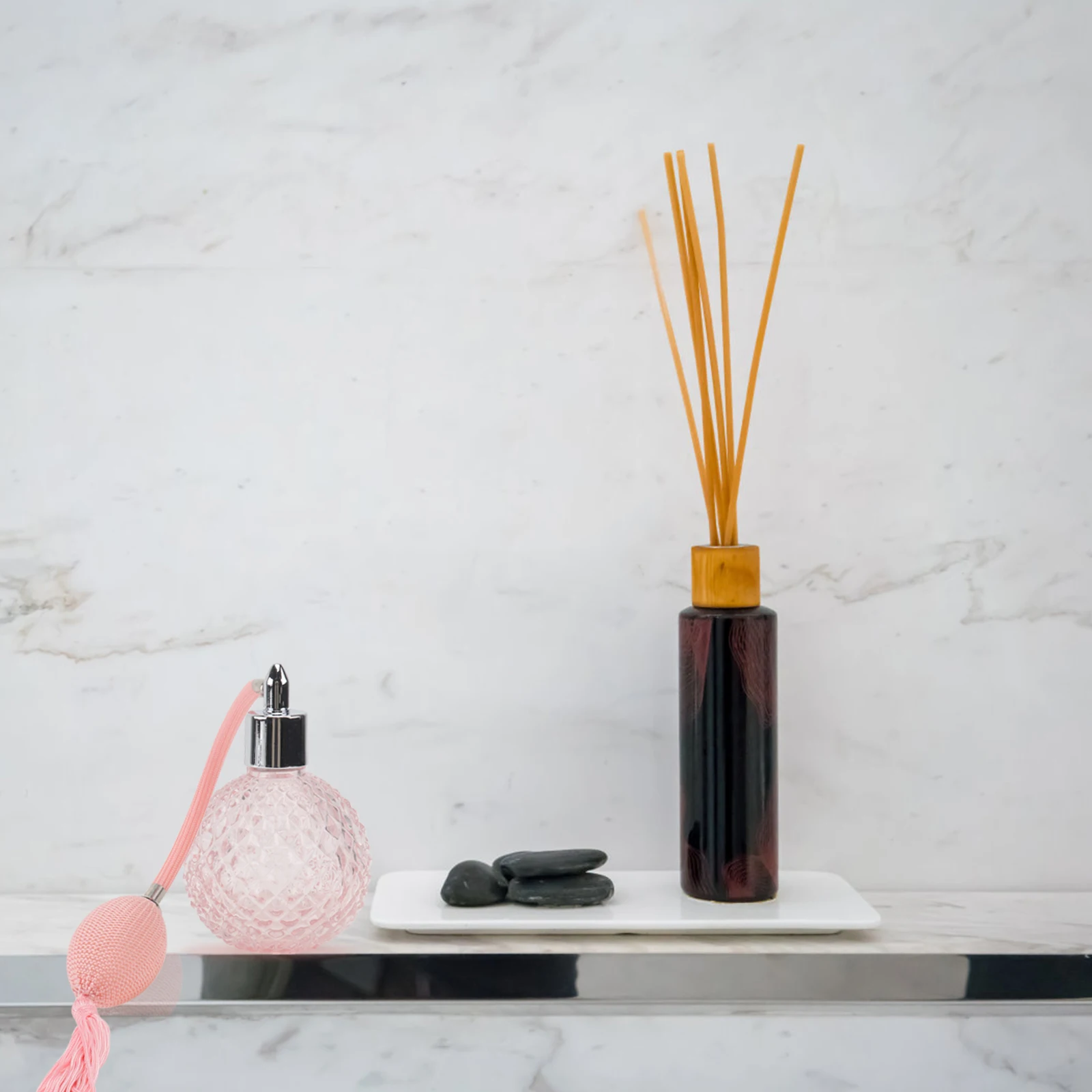 

1Pcs Screw Bottle 100Ml Pink Refillable Small Empty Storage Container for Travel Home Use Delicate Fashion Design