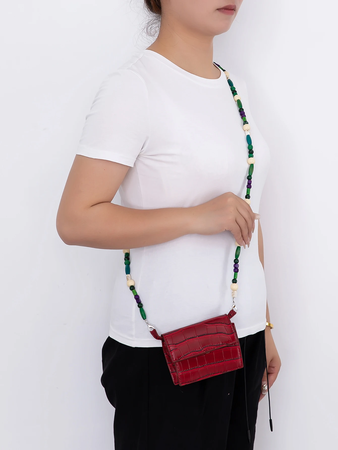 Factory Direct Anti-slip Anti-fall Acrylic multiple bead Chain Phone Hanging Rope Long Crossbody Lanyard Colorful Bohemi