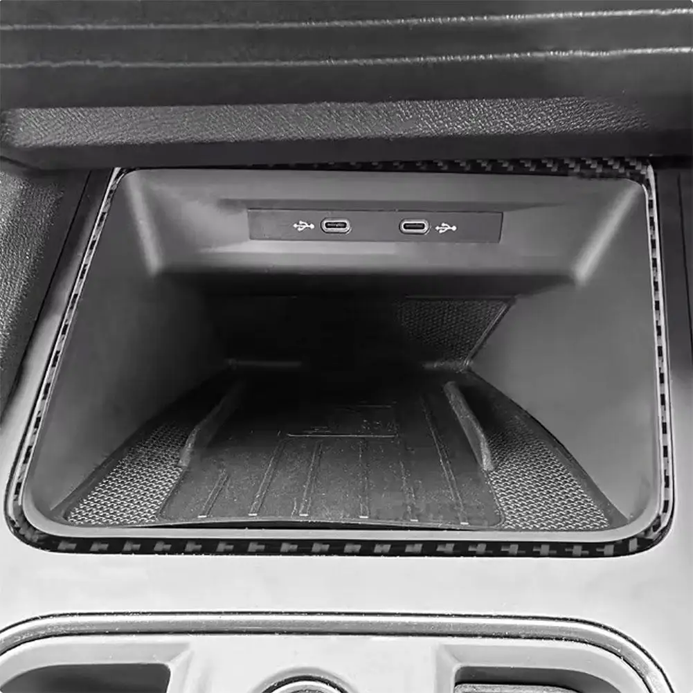 

Наклейка из углеродного волокна для Seat Leon MK4 Cupra Leon Cupra Formentor 2020-2022 2023 2024 LHD RHD Автомобильная беспроводная зарядная рамка Инструмент