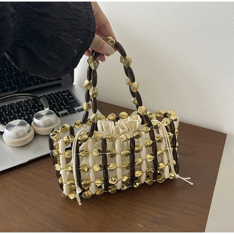 Ausgehöhlte Holzperlen-Handtasche mit gewebtem Obergriff und Canvas-Innentasche mit Kordelzug, koreanische leichte schicke Strandtasche für Damen – Detail 10
