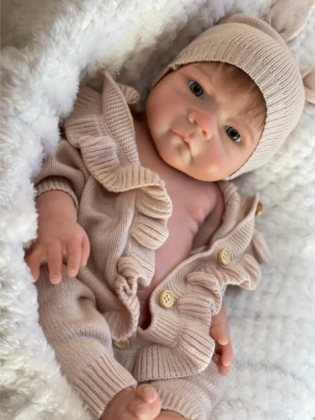 

Saskia 18-дюймовая однотонная силиконовая кукла реборн ручной работы, 3D-художник, окрашенная яркая, с укорененными волосами для новорожденных, коллекционная шляпа кролика