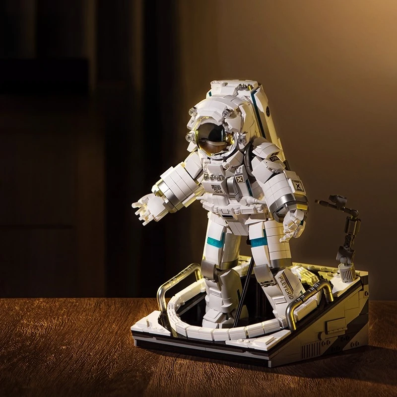 Sembo astronauta blocos de construção das crianças mão-montado espaçowalk astronauta brinquedos ornamentos de mesa modelo criativo presentes
