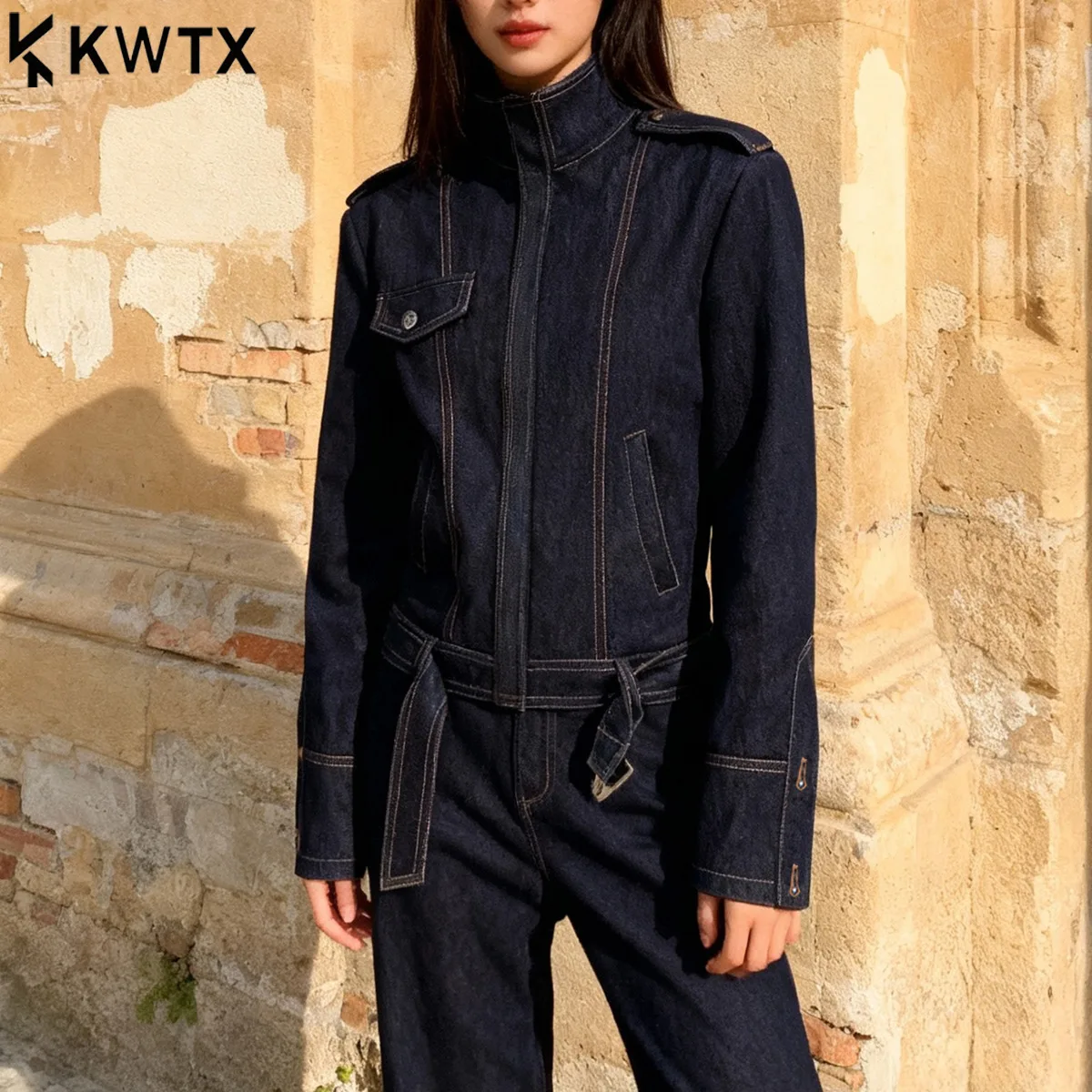 KWTX Damen-Motorradjacke aus marineblauem Denim, Stehkragen, abgeschnitten, tailliert, Vintage, elegant, lässig, Premium 2025, Herbstneu