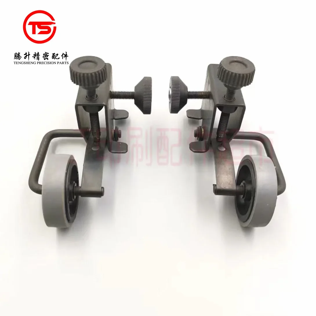 1 Pair new Man Roland offset printing spare parts brush wheel Roland paper pressure rubber roller wheel