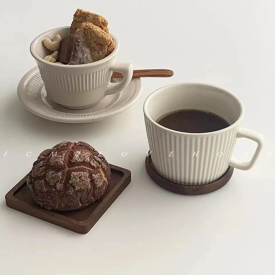 

Wood Cup Mat Durable Heat Resistant Tea Coffee Cup Pad Placemats Solid Walnut Wood Coaster Round Square Beech