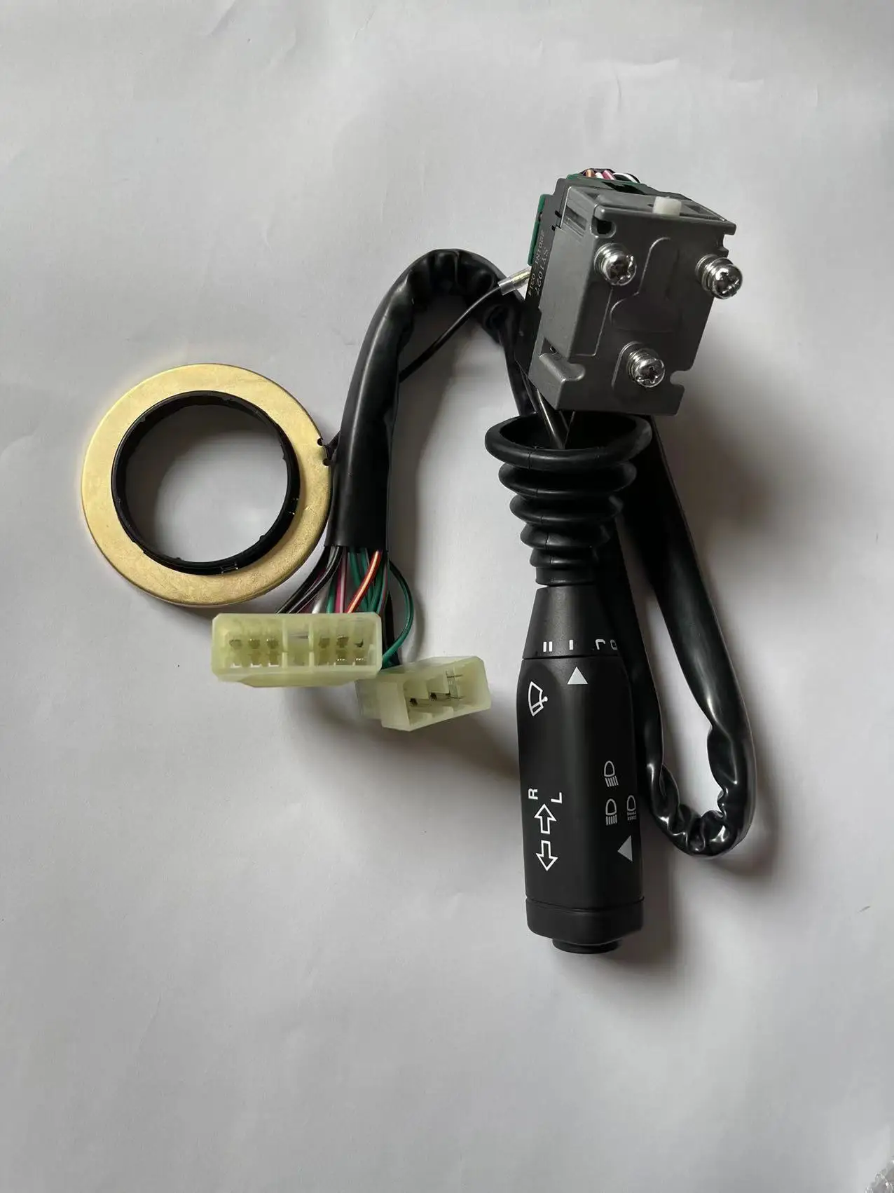 SY1027 light wiper switch is suitable for bus, bus, tourist car, medium bus, long-distance car accessories combination switch