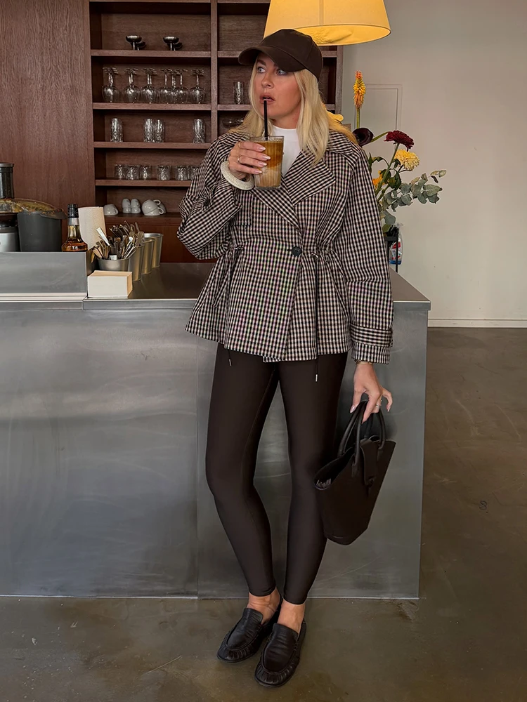 Chic Notched Lapel Plaid Short Trench Coat Women Side Drawstring Waist Single Button Outerwear Elegant Fall Daily Street Outfit