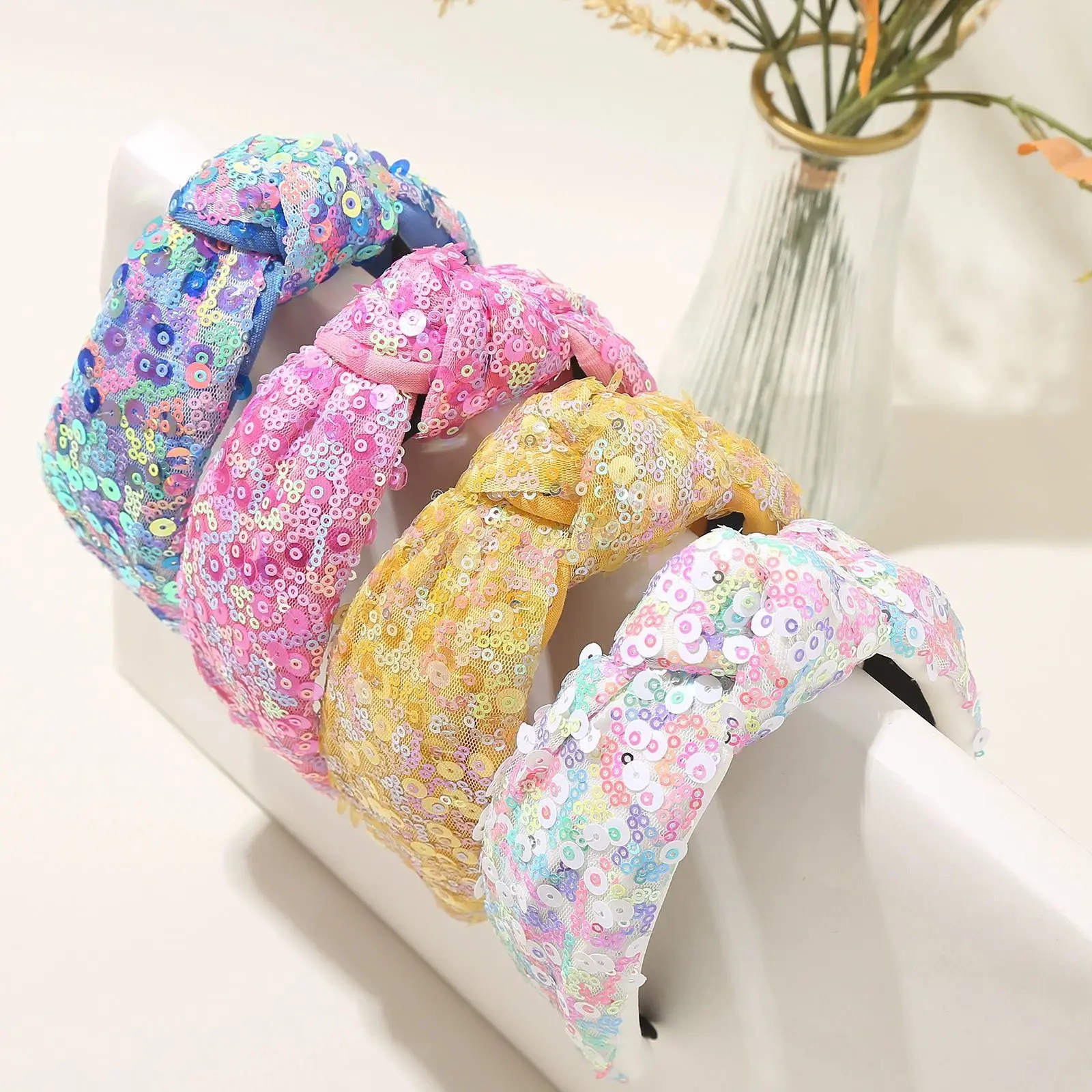 

Элегантный блестящий обруч для волос с узлом и пайетками для женщин | Винтажная повязка на голову с широкими полями | Минималистичный дизайн для высокой линии волос