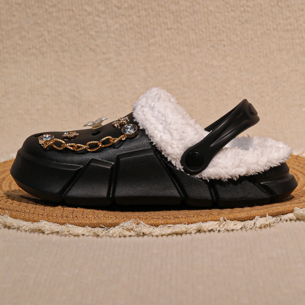 Mädchen-Clogs mit Fellfutter, gemütliche, bequeme Winter-Hausschuhe, weiche, warme Hausschuhe für Kleinkinder und größere Kinder, Modell 3057. – Detail 17