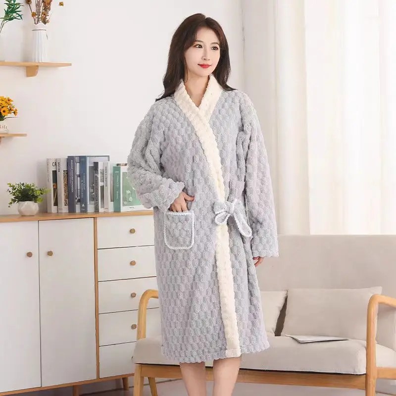 New autumn-winter style cloud-patterned bathrobe bath towel for adults, long length, coral fleece, highly absorbent, multi-color